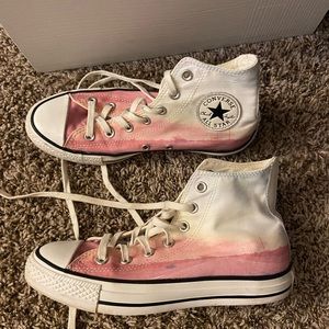 High top Converse, lightly worn, size 8 shoes.